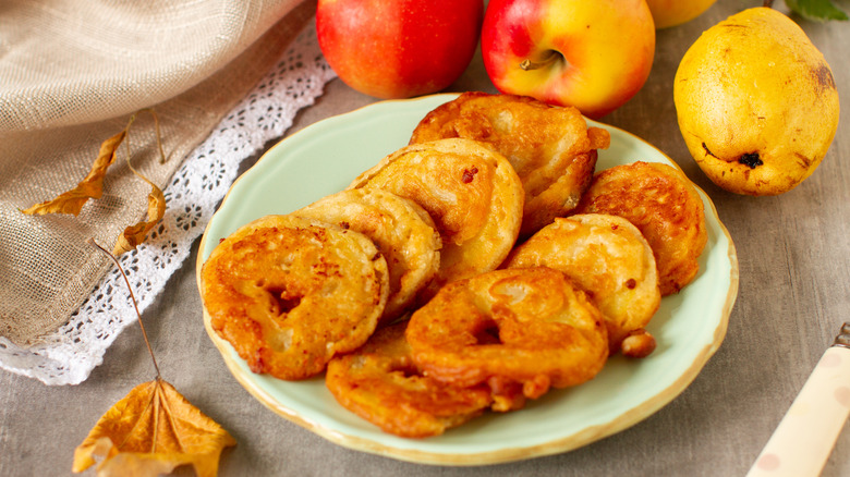 apple fritters