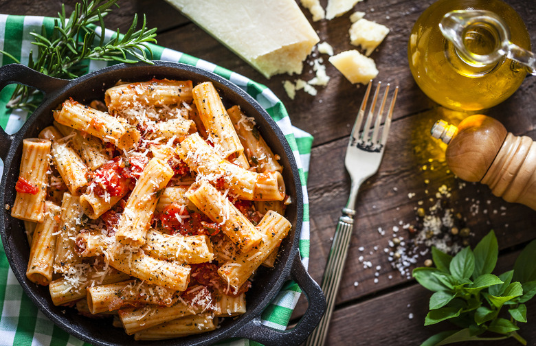 Rigatoni With Tuscan Kale, Mushrooms, and Sausage