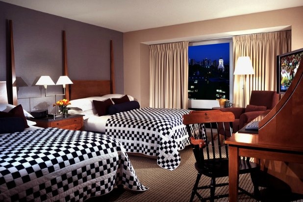 The Charles Hotel (Cambridge, Mass.)