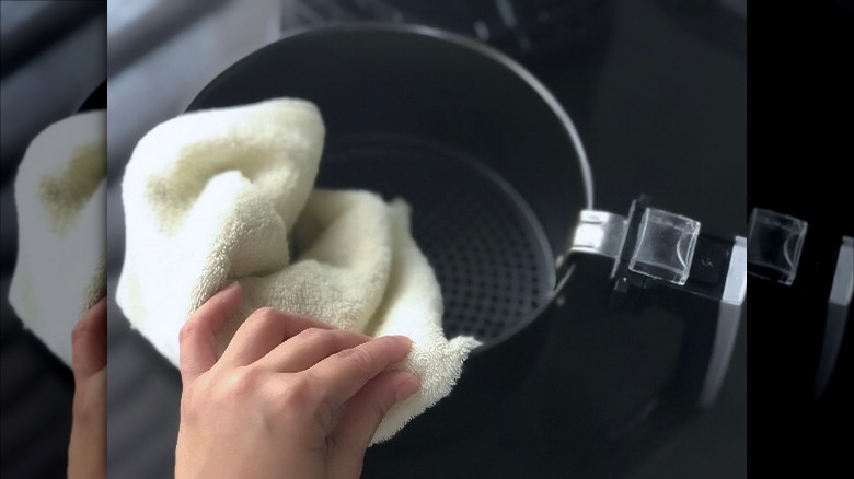 wiping out air fryer basket