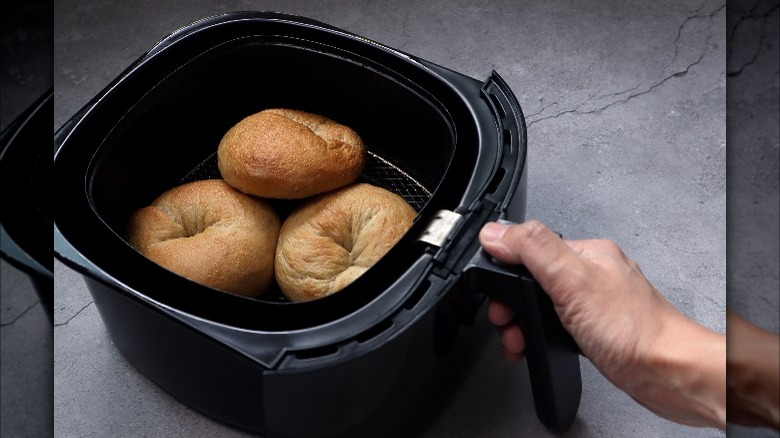 bagels in air fryer