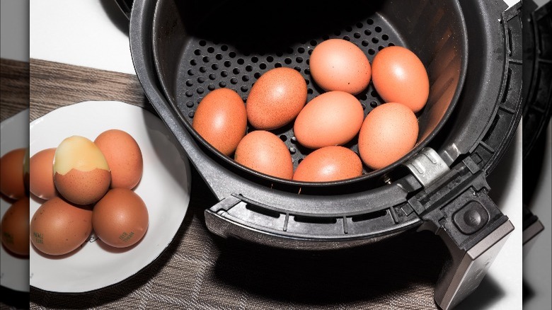 eggs in air fryer basket