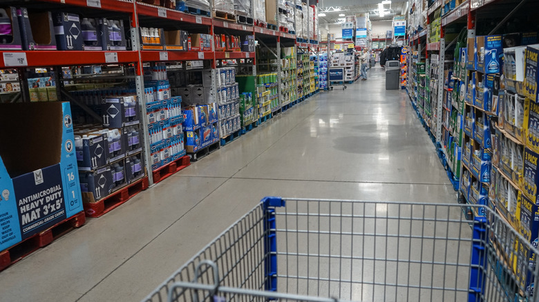 Sam's Club aisle from shopping cart