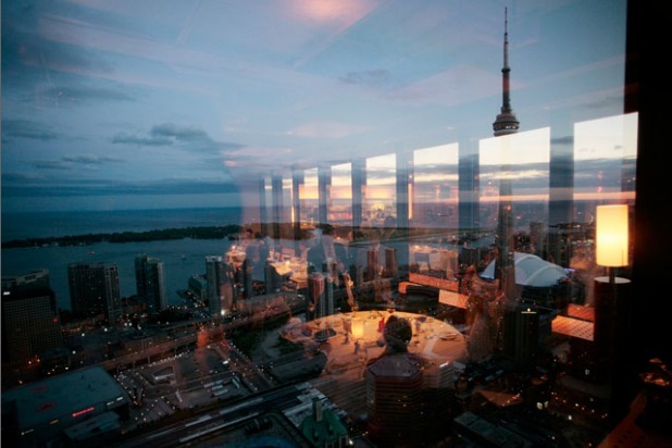 3. Canoe Restaurant and Bar