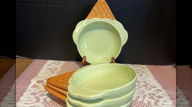 Set of four vintage ice cream bowls shaped like ice cream cones