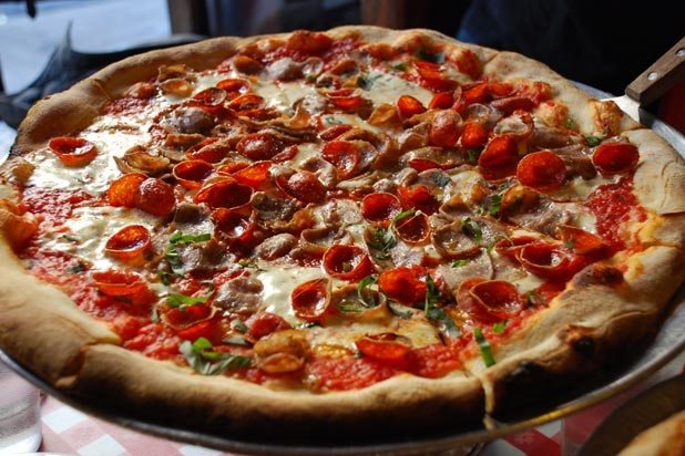 #18	Lombardi's, New York, N.Y. (Pepperoni)