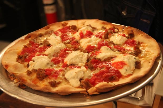 #29 Rizzo's Fine Pizza, Queens, N.Y. (Americana Personal Specialty Pizza: Grilled Chicken, Red Onion, Award-Winning Barbeque Sauce, Cheese)