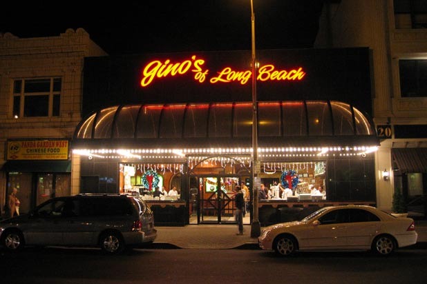 #32	Gino's of Long Beach, Long Beach, N.Y. (Special Pizza: Sausage, Meatballs, Pepperoni, Mushrooms, Peppers, Onion, Mozzarella, Tomato Sauce)