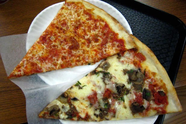 #40 New York Pizza Suprema, New York, N.Y. (Suprema Special: Sausage)