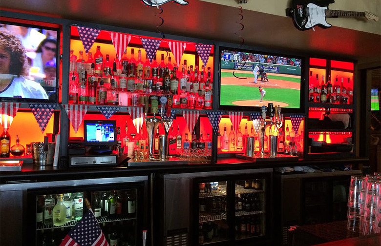 50 Best Sports Bars in America Gallery