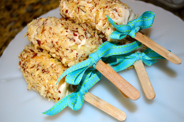 Frozen Banana Popsicles 