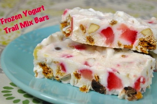 Frozen Yogurt Granola Bars