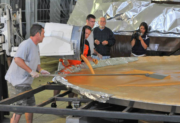  The Largest Pumpkin Pie