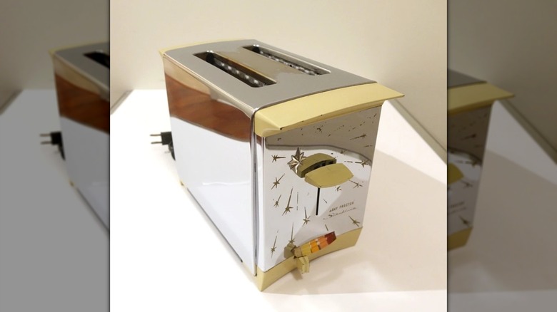 A vintage midcentury modern Mary Proctor toaster on a countertop