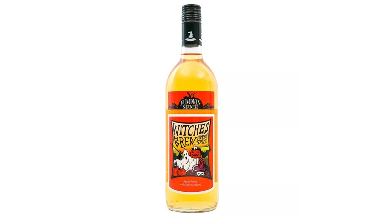 bottle of Leelanau Halloween Witches Brew Pumpkin Spice Wine