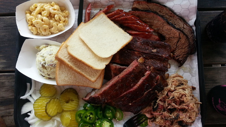 A BBQ sampler plate