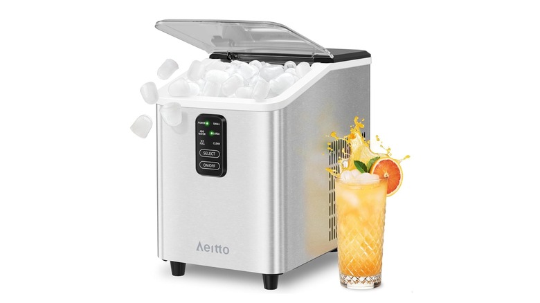 An Aeitto countertop ice maker