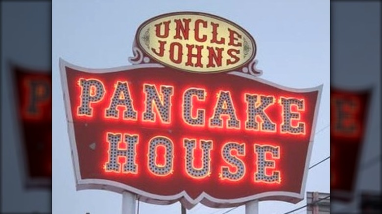 Uncle John's Pancake House exterior signage