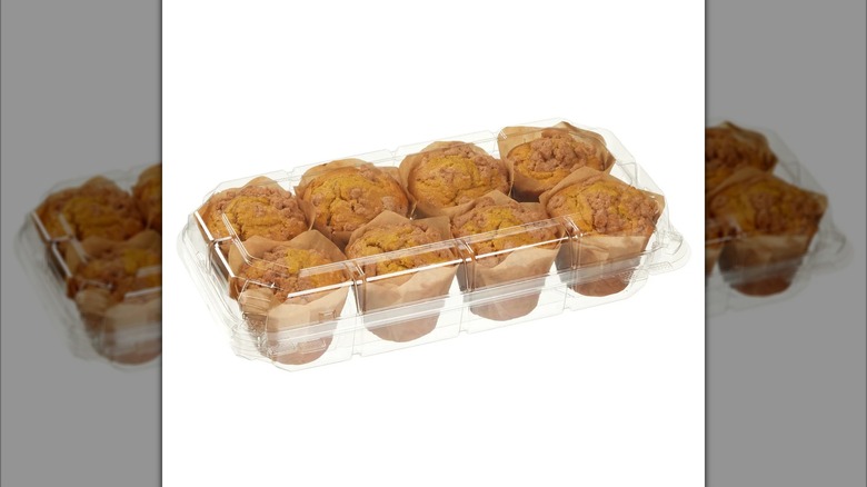 Pumpkin streusel muffins in a pack of 8