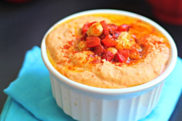 What Jew Wanna Eat — Roasted Red Pepper Hummus