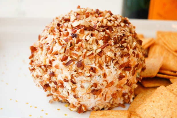 Cupcakes & Cutlery — Best Cheese Ball Ever Appetizer