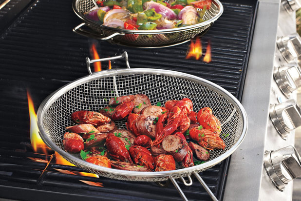 1. Two-in-One Mesh Grill Pan Set
