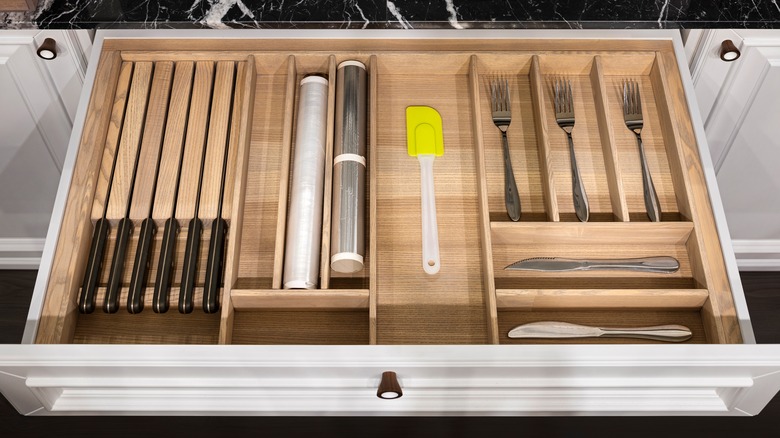 Bamboo flatware drawer organizer