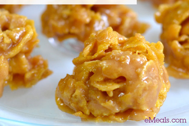 No-Bake Peanut Butter Corn Flake Cookies 