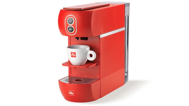 illy Easy Espresso Machine in red