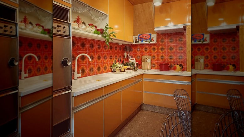 burnt orange 70s kithen