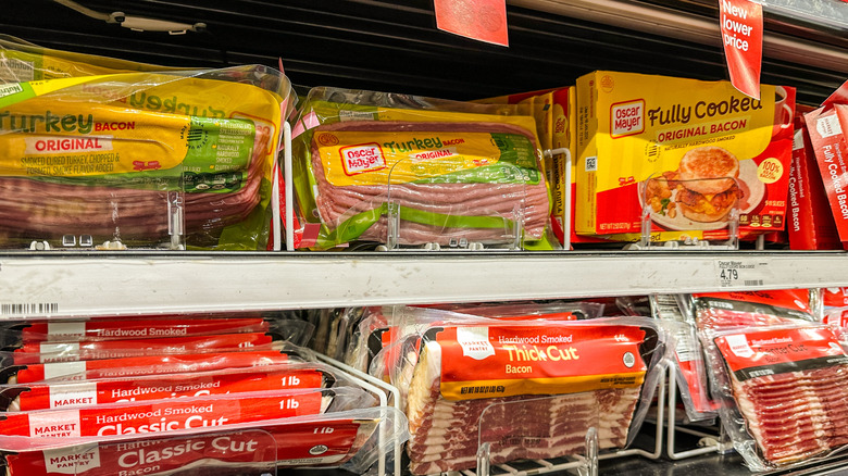 Oscar Mayer turkey bacon slices on grocery store shelf