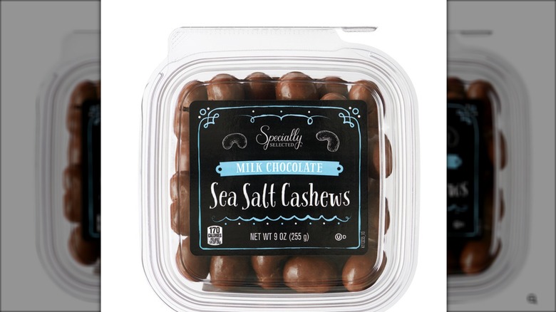 Specially Selected Milk Chocolate Sea Salt Cashews