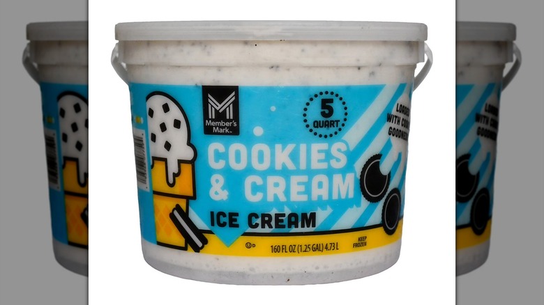 Member's Mark Cookies and Cream Ice Cream Pail