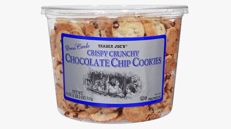 Tradere Joe's Crispy Crunchy Chocolate Chip Cookies in a plastic container