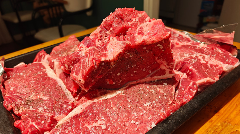 A tray of beef ready for dry brine