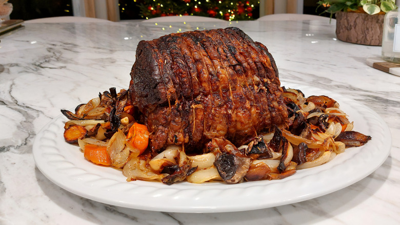 Roasted prime rib on a platter