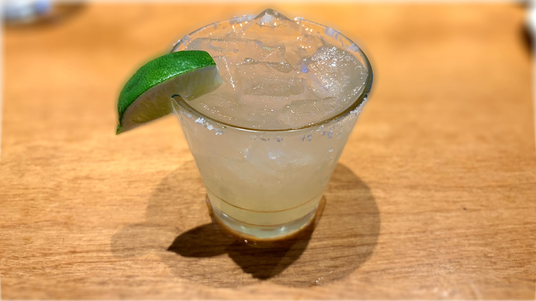 texas roadhouse margarita on bar counter