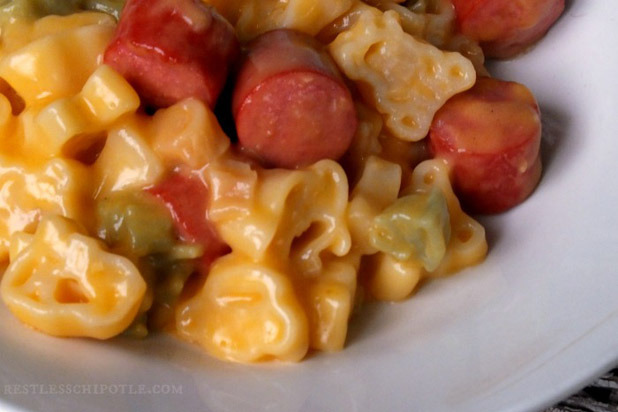 Restless Chipotle — Creamy, 30-Minute Mac and Cheese Recipe
