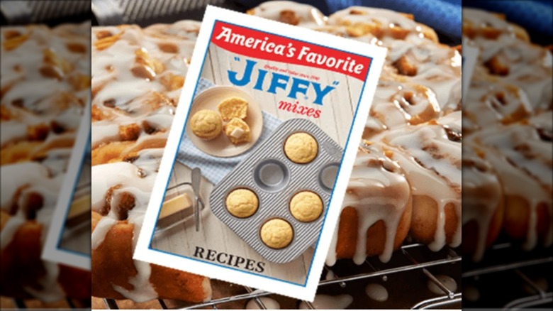 Image of "Jiffy Mixes Recipes" cookbook.