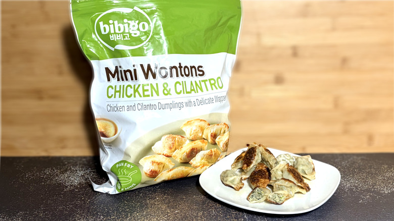 Plate of mini chicken wontons with package