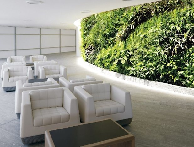 Qantas First-Class Lounge: Sydney International Airport