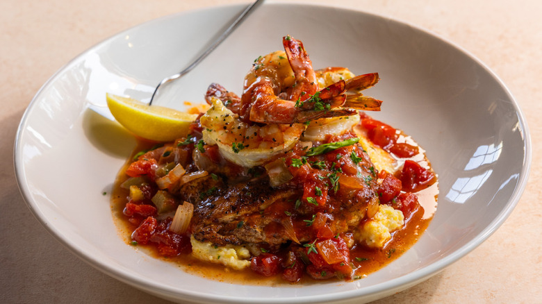 Shrimp and grits at Pappadeaux