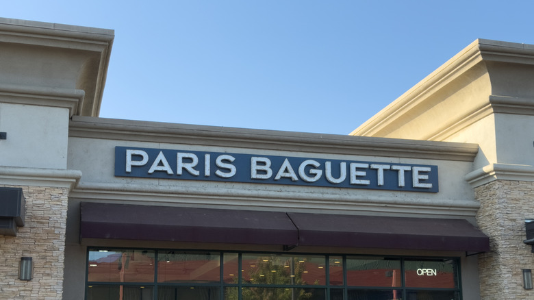 Paris Baguette store exterior