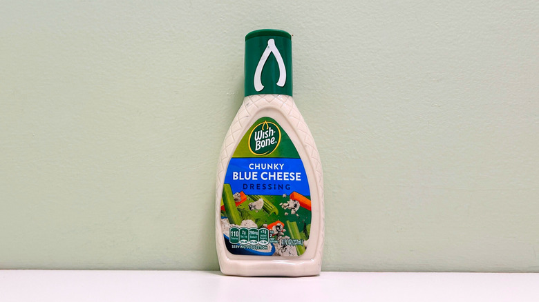A bottle of Wish-Bone Chunky Blue Cheese Dressing