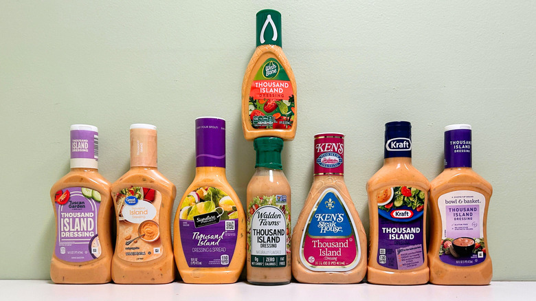 Several store-bought Thousand Island dressings arranged together in two rows