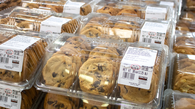 Costco chocolate chunk cookies in plastic containers