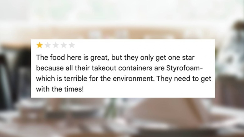 A review that raves about the food but gives a low star rating for a small issue