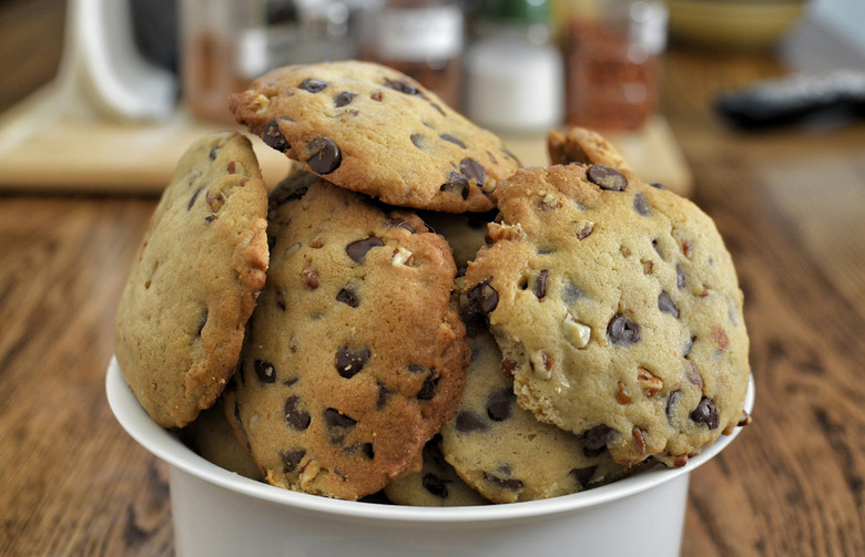 8 Unhealthy Foods to Ban From Your Dorm Room