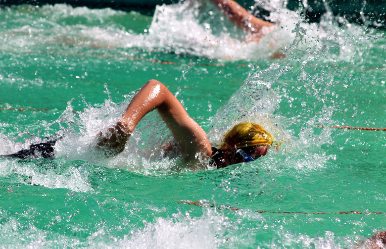 4. Wait an Hour After Eating Before Swimming to Avoid Cramps