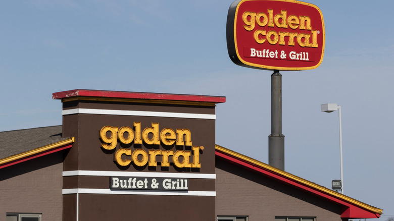 Golden Corral exterior